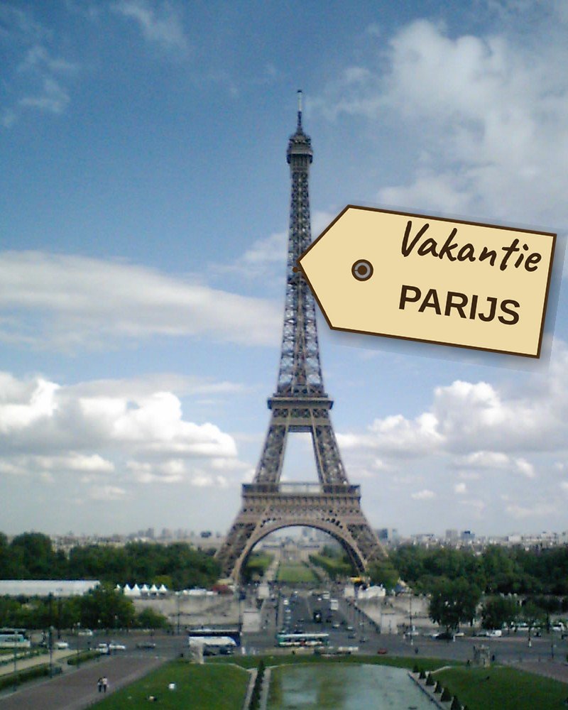 Voorbeeld van een getagde foto in TagAlbum: een foto van de Eiffeltoren met het label 'vakantie PARIJS'.